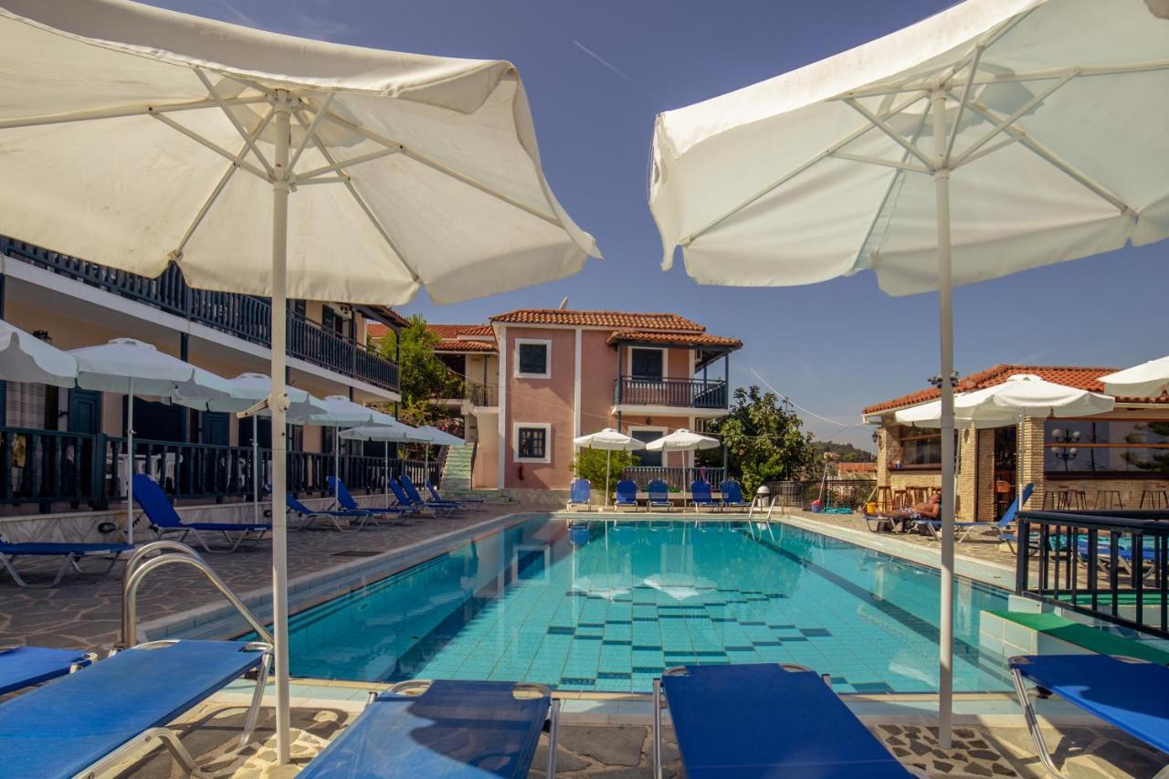 All In Krinas Apart-Hotel أرغاسي المظهر الخارجي الصورة