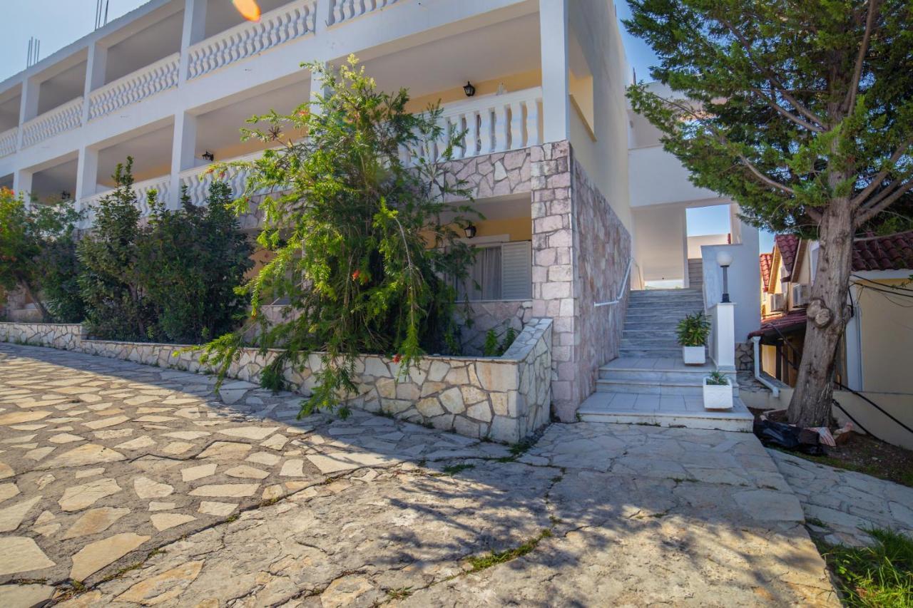 All In Krinas Apart-Hotel أرغاسي المظهر الخارجي الصورة